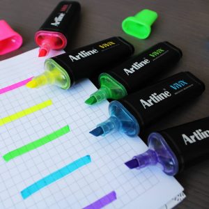 bút dạ quang màu đẹp Artline EK-670